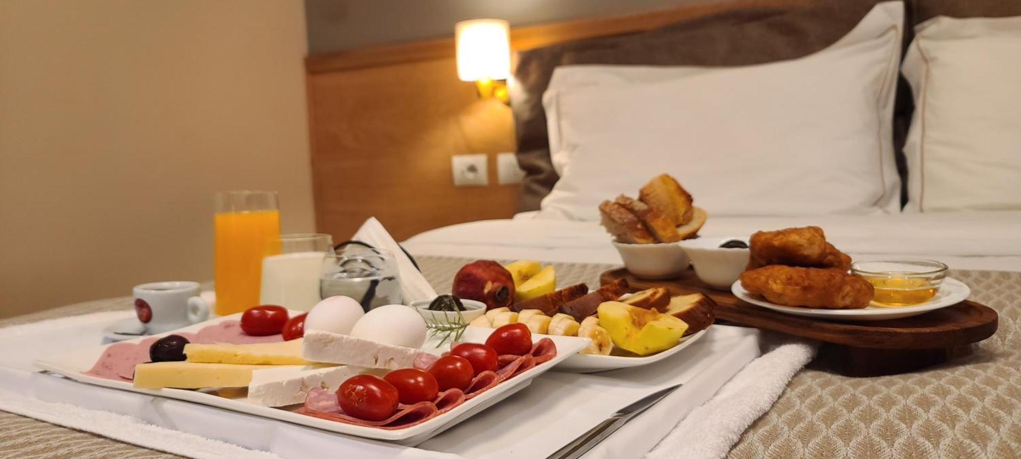 Velar Hotel Boutique Korce Ngoại thất bức ảnh