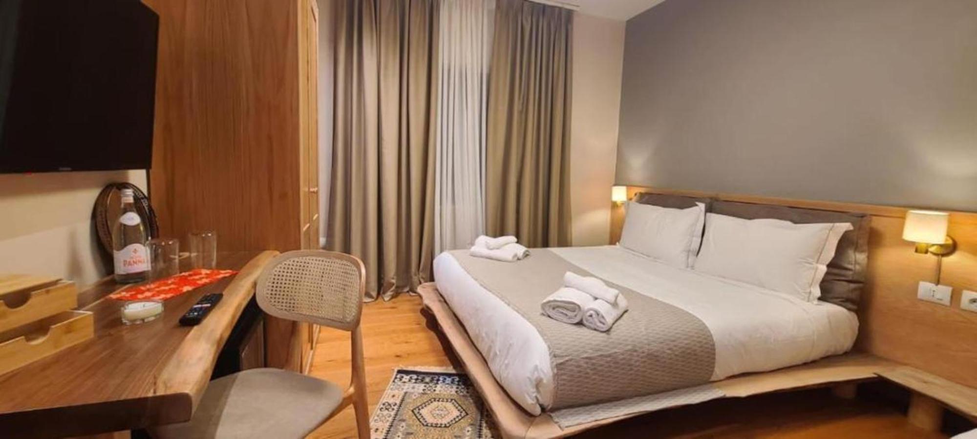 Velar Hotel Boutique Korce Ngoại thất bức ảnh