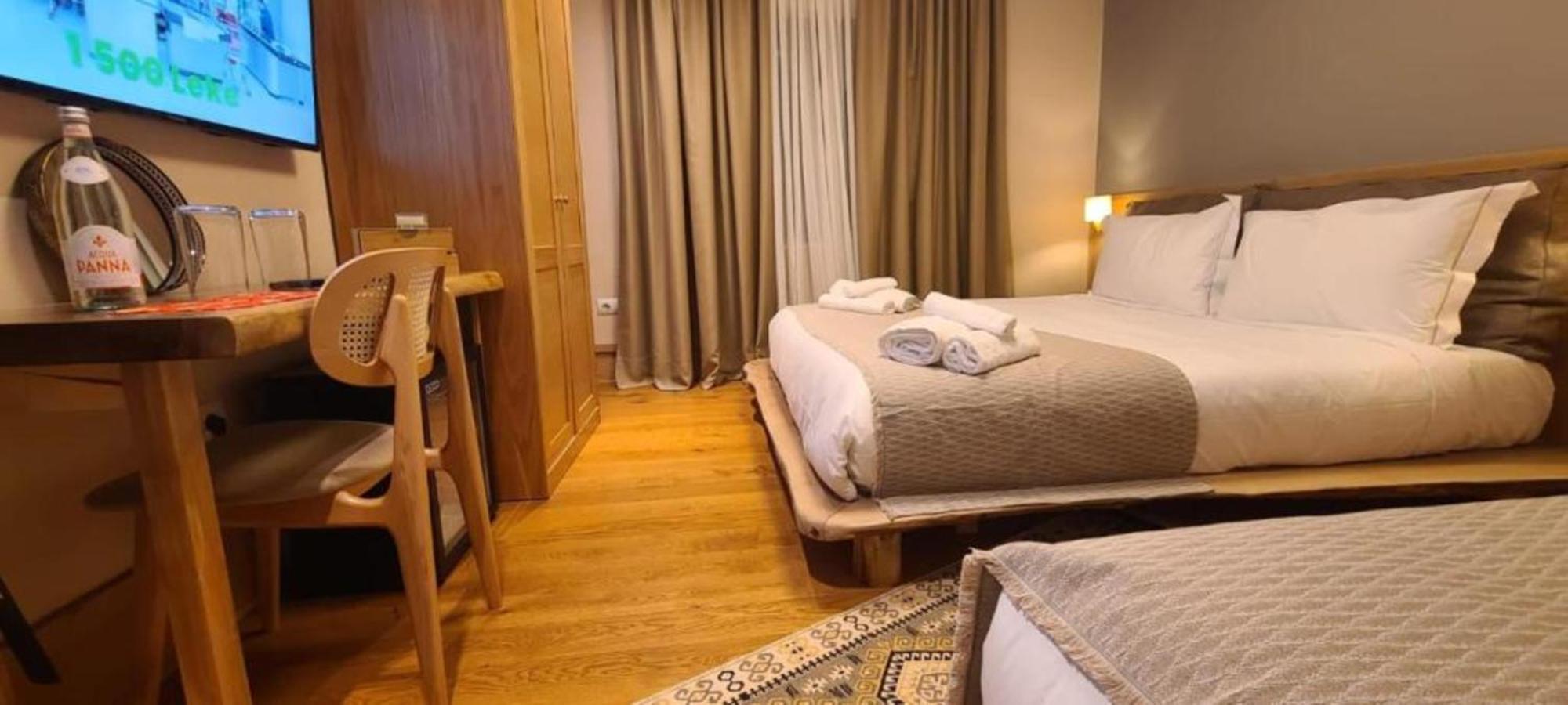 Velar Hotel Boutique Korce Ngoại thất bức ảnh