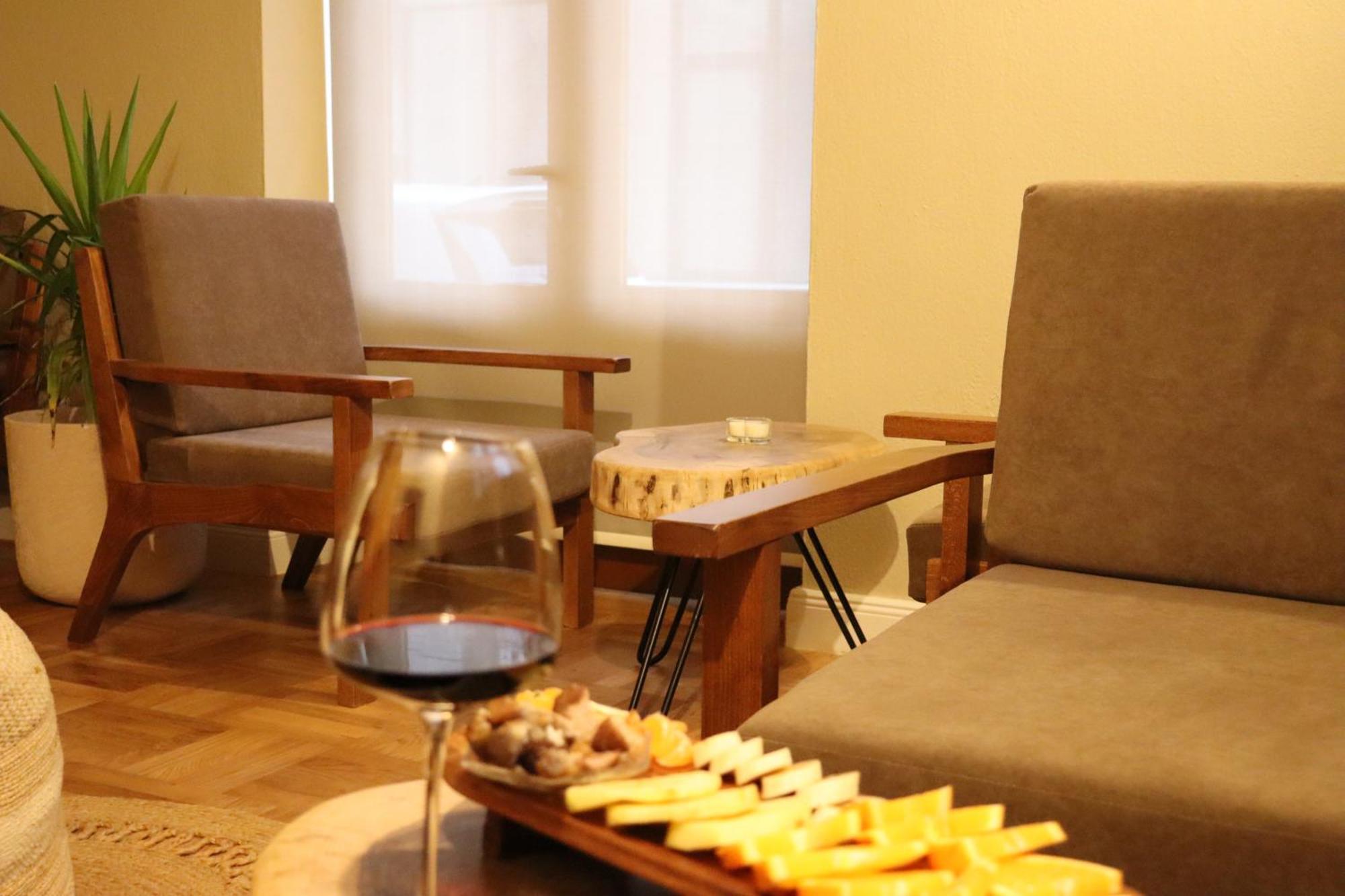 Velar Hotel Boutique Korce Ngoại thất bức ảnh