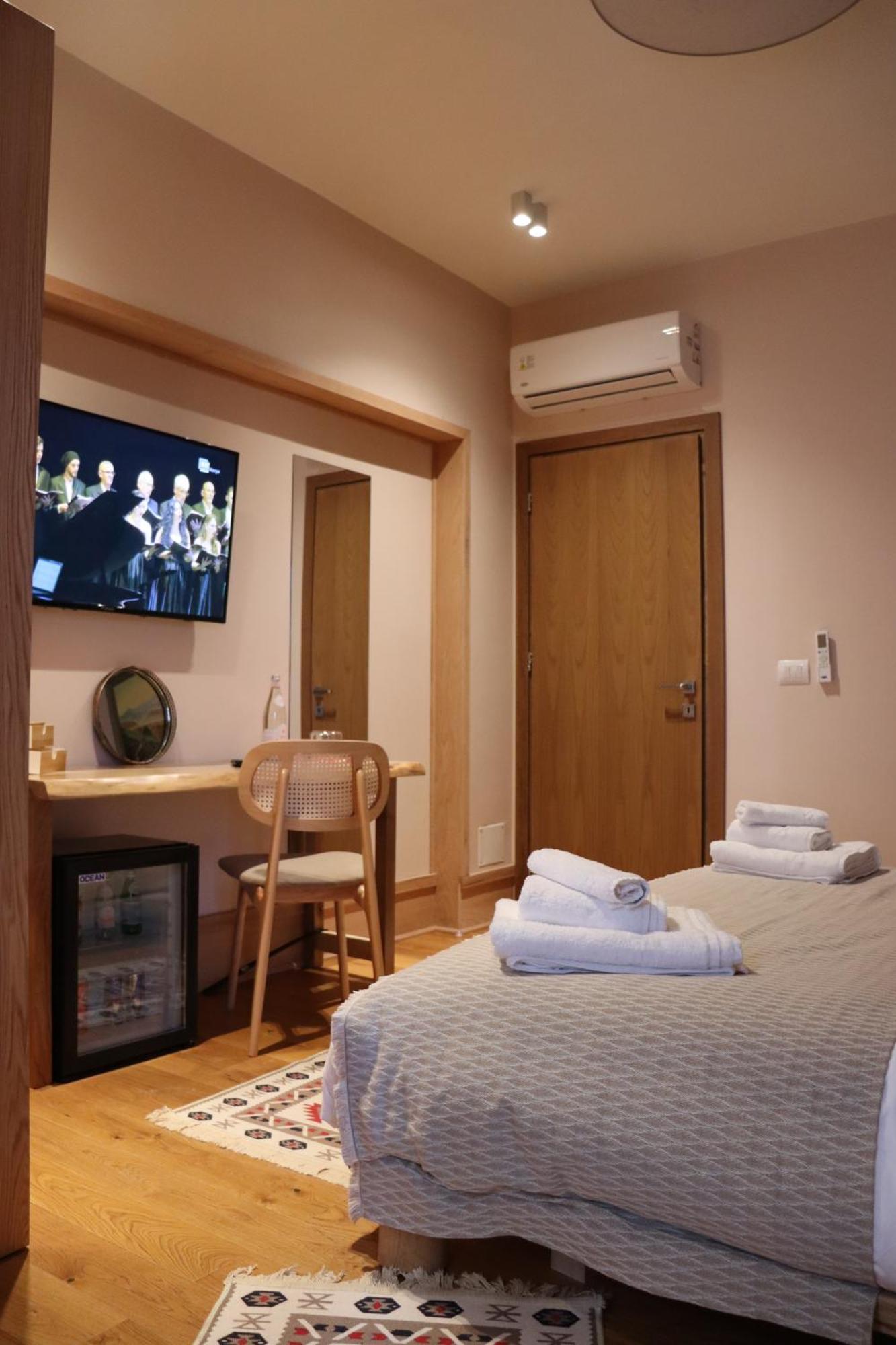 Velar Hotel Boutique Korce Ngoại thất bức ảnh